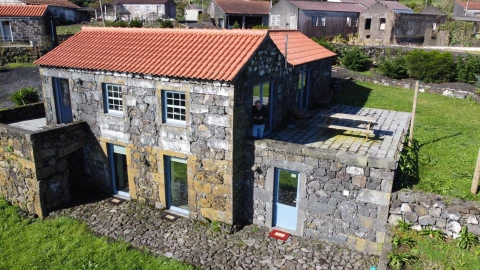 Moradia T3 para Venda em Ribeirinha