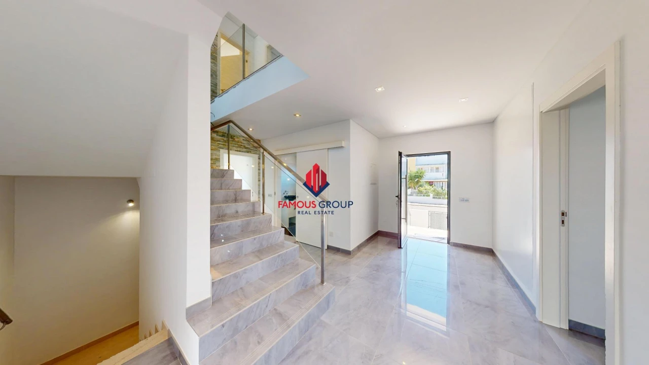 Moradia T4 para Venda em Estômbar e Parchal Foto 23