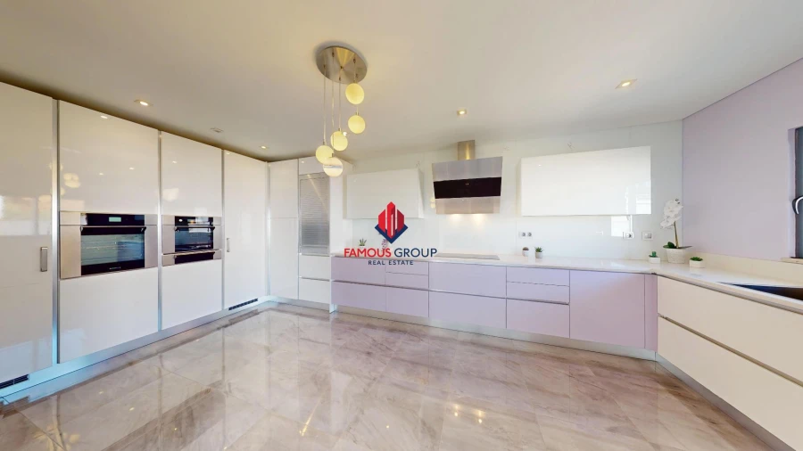 Moradia T4 para Venda em Estômbar e Parchal Foto 15