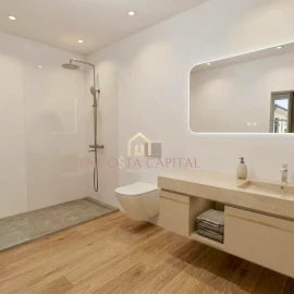 Apartamento T1 para Venda em Carcavelos e Parede