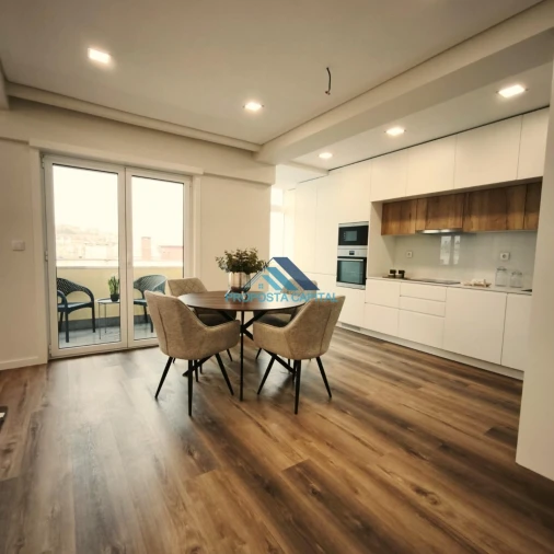 Apartamento T3 para Venda em Benfica Foto 3