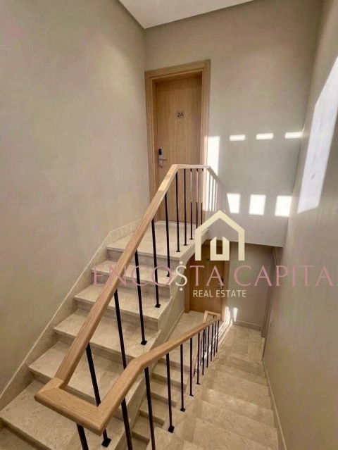 Apartamento T1 para Venda em Carcavelos e Parede