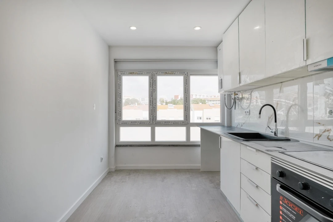 Apartamento T3 para Venda em Barreiro e Lavradio Foto 3