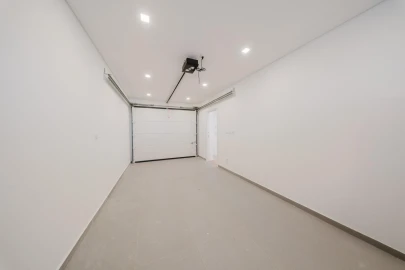 Moradia T5 para Venda em Loures