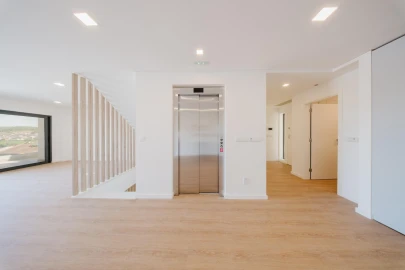 Moradia T5 para Venda em Loures