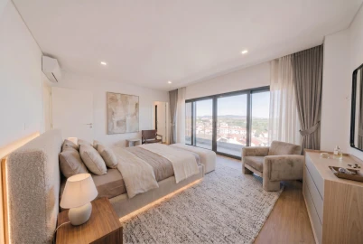 Moradia T5 para Venda em Loures