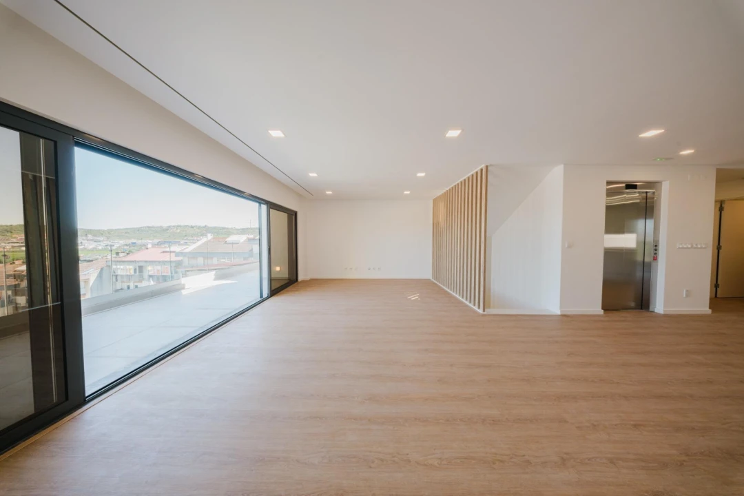 Moradia T5 para Venda em Loures Foto 16