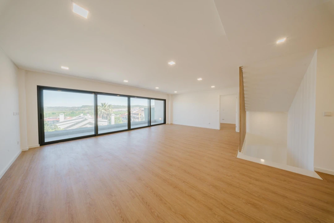 Moradia T5 para Venda em Loures Foto 37