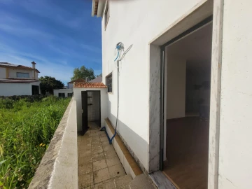 Negócio para Arrendamento em São João das Lampas e Terrugem