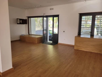 Negócio para Arrendamento em São João das Lampas e Terrugem