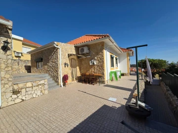 Moradia T3 para Venda em Rio de Mouro