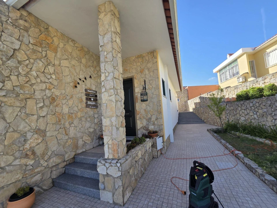 Moradia T3 para Venda em Rio de Mouro Foto 18