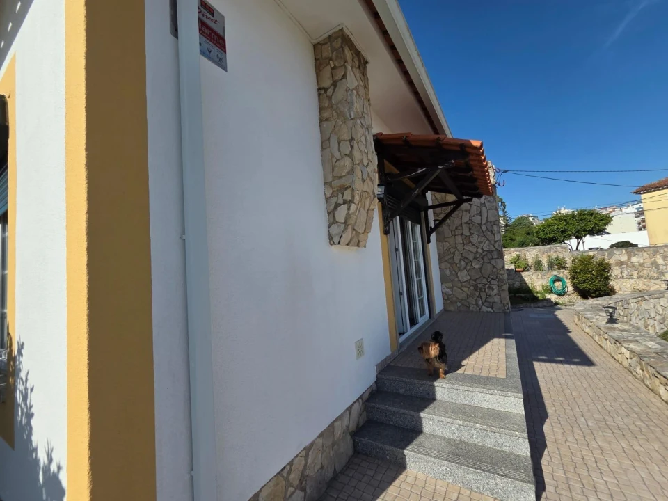 Moradia T3 para Venda em Rio de Mouro Foto 23