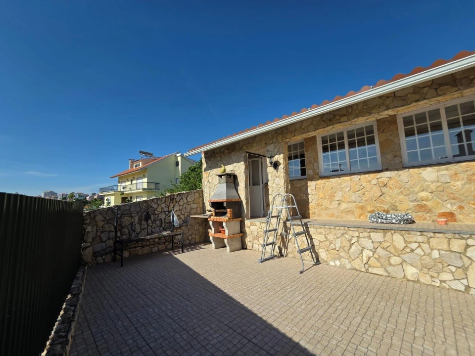 Moradia T3 para Venda em Rio de Mouro Foto 7