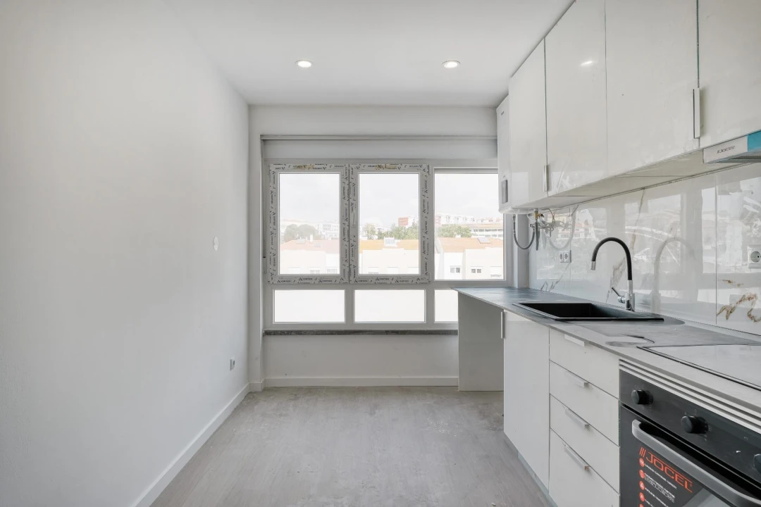 Apartamento T3 para Venda em Barreiro e Lavradio Foto 3