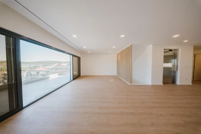 Moradia T5 para Venda em Loures