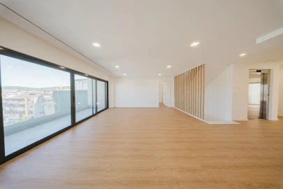 Moradia T5 para Venda em Loures