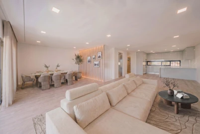 Moradia T5 para Venda em Loures