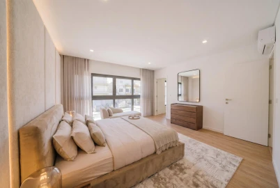 Moradia T5 para Venda em Loures