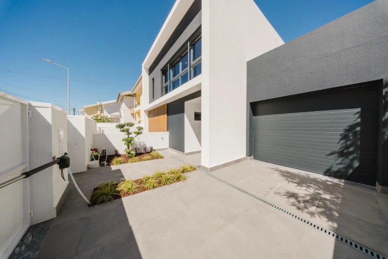 Moradia T5 para Venda em Loures Foto 2