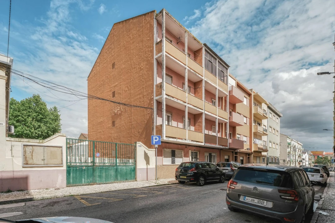 Apartamento T2 para Venda em Barreiro e Lavradio Foto 2