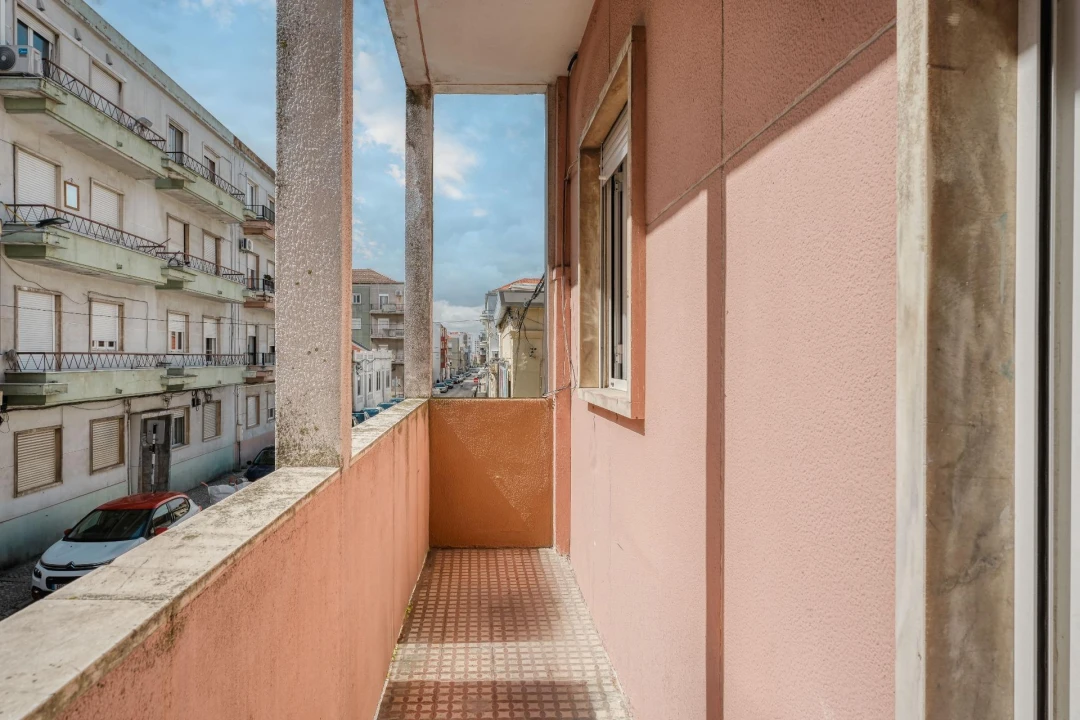 Apartamento T2 para Venda em Barreiro e Lavradio Foto 4
