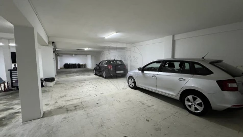 Armazém para Venda em Braga (Maximinos, Sé e Cividade)