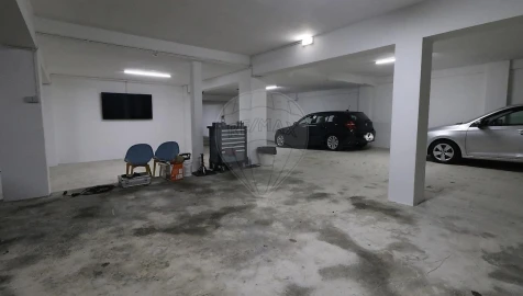 Armazém para Venda em Braga (Maximinos, Sé e Cividade)