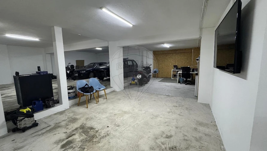 Armazém para Venda em Braga (Maximinos, Sé e Cividade) Foto 7