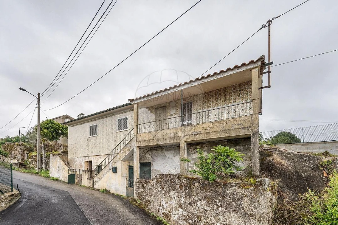 Moradia T3 para Venda em Taide Foto 1