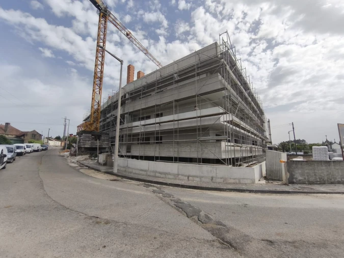 Apartamento T2 para Venda em Loureiro Foto 4