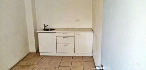 Armazém para Arrendamento em Cidade da Maia