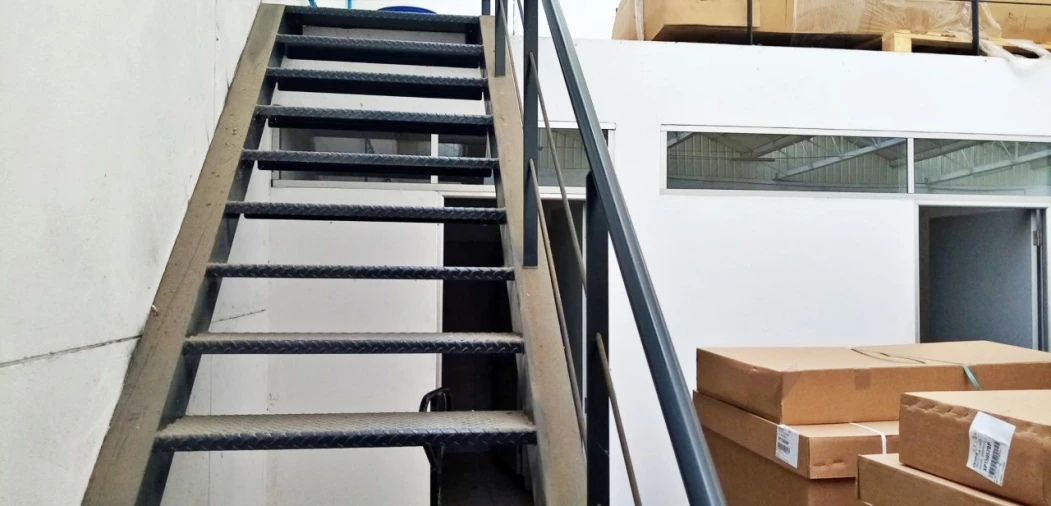 Armazém para Arrendamento em Cidade da Maia Foto 5