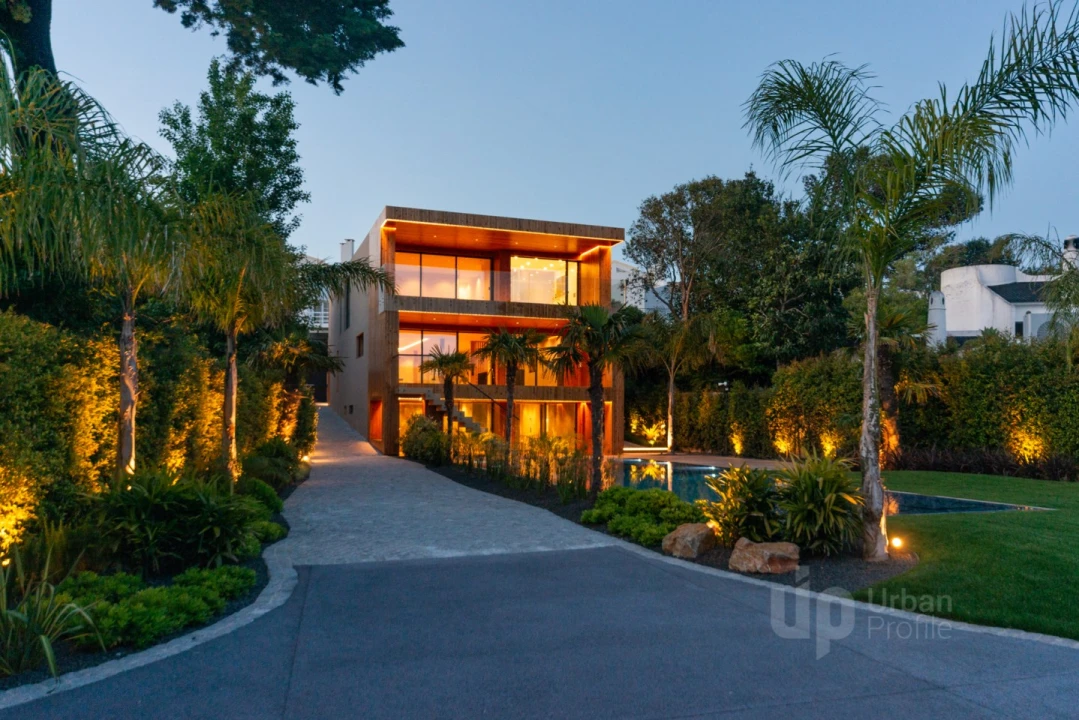 Moradia T4 para Venda em Alcabideche Foto 3