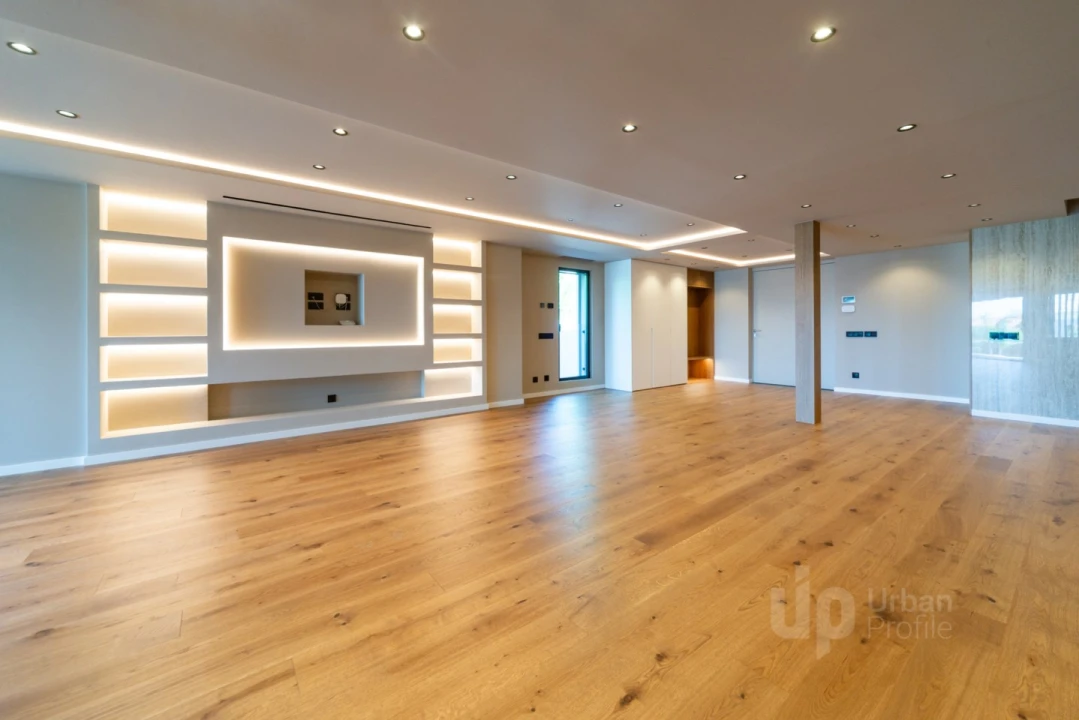 Moradia T4 para Venda em Alcabideche Foto 8