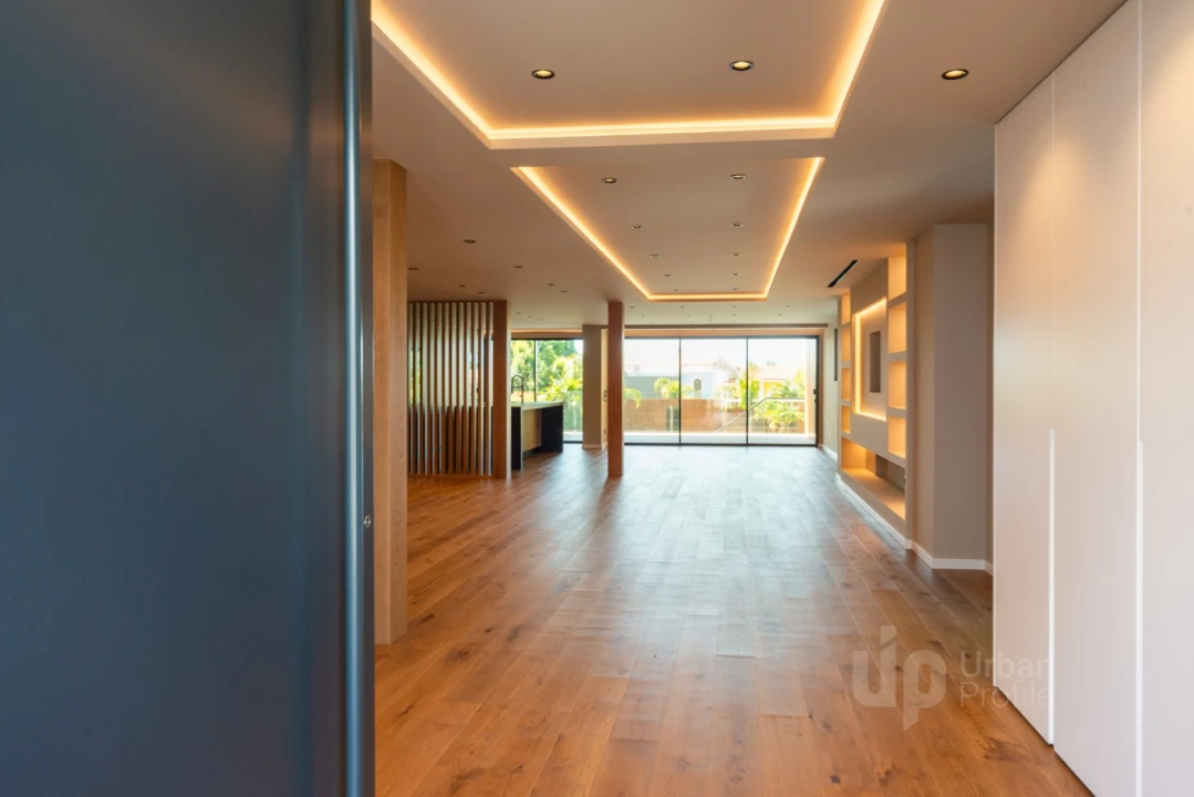 Moradia T4 para Venda em Alcabideche Foto 9