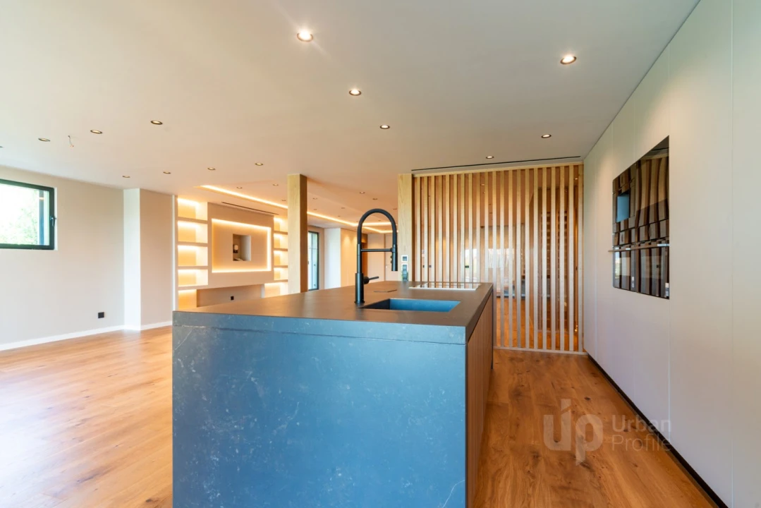 Moradia T4 para Venda em Alcabideche Foto 14