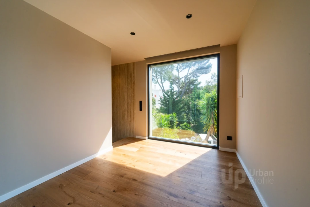 Moradia T4 para Venda em Alcabideche Foto 25