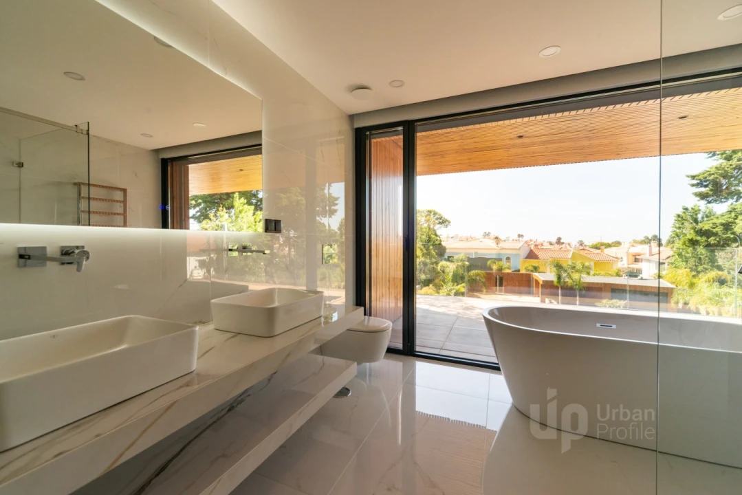 Moradia T4 para Venda em Alcabideche Foto 35