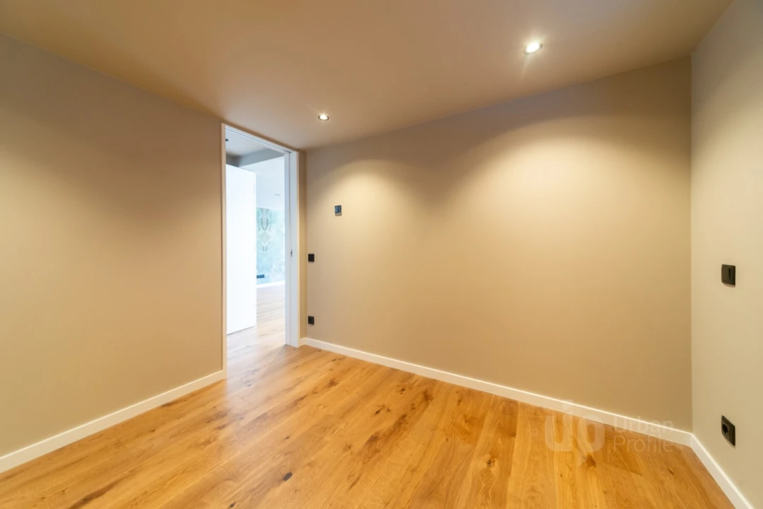 Moradia T4 para Venda em Alcabideche Foto 39