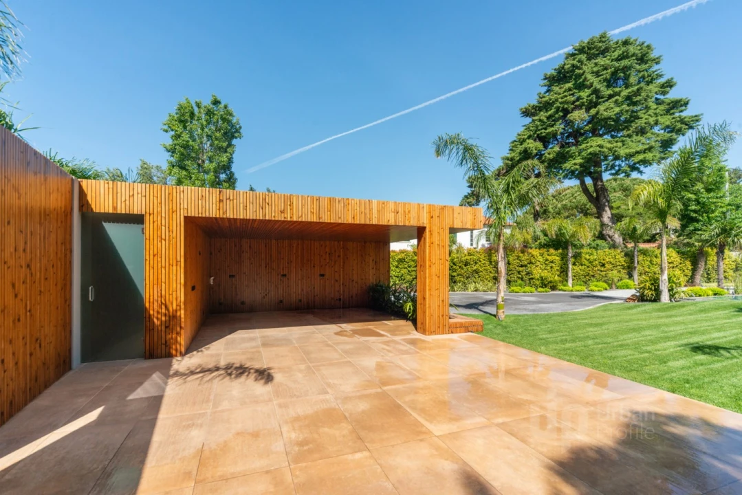 Moradia T4 para Venda em Alcabideche Foto 51