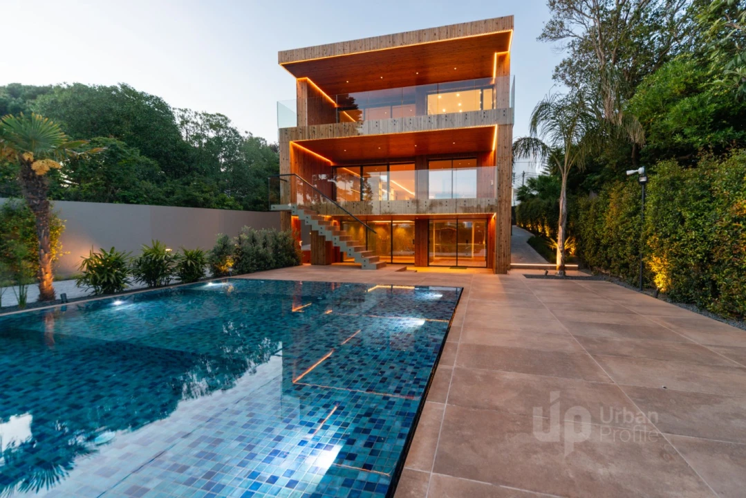 Moradia T4 para Venda em Alcabideche Foto 56