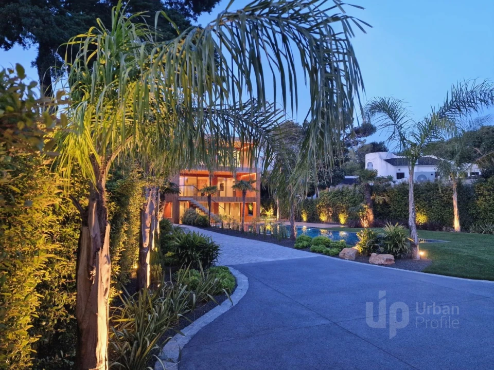 Moradia T4 para Venda em Alcabideche Foto 1