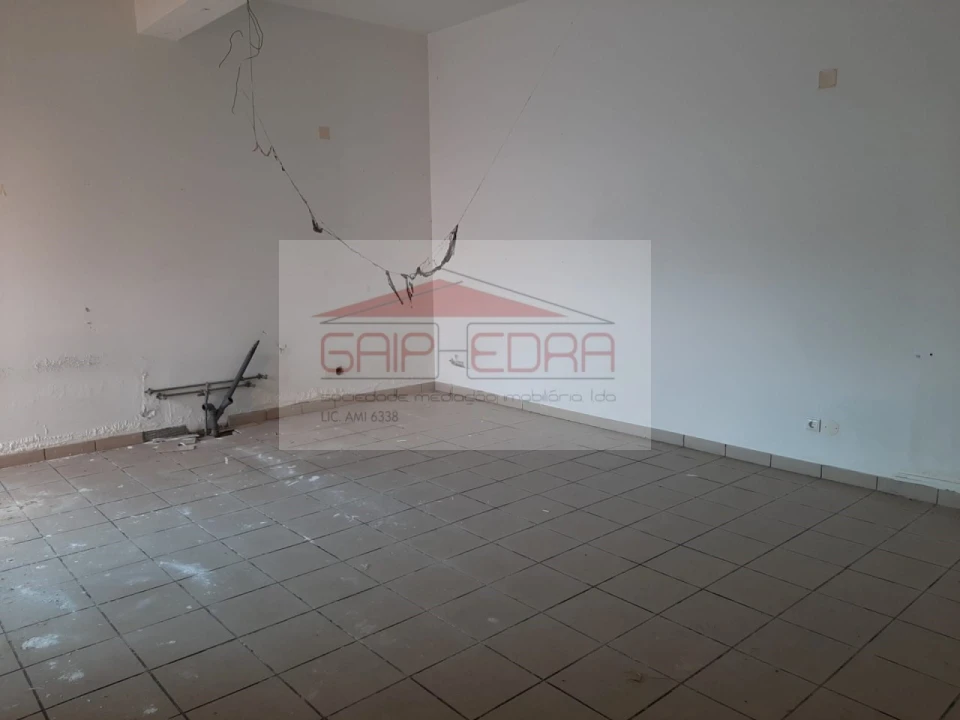 Loja para Venda em Alpiarça Foto 9