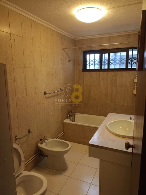 Apartamento T1 para Arrendamento em Paranhos