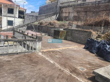 Moradia T3 para Venda em Santo Antonio