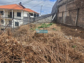 Moradia T3 para Venda em Santo Antonio