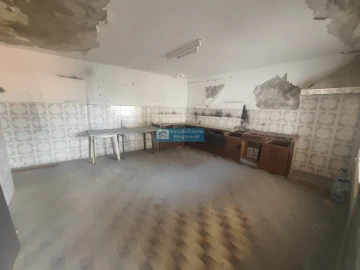 Moradia T3 para Venda em Santo Antonio