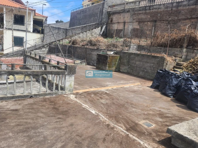 Moradia T3 para Venda em Santo Antonio