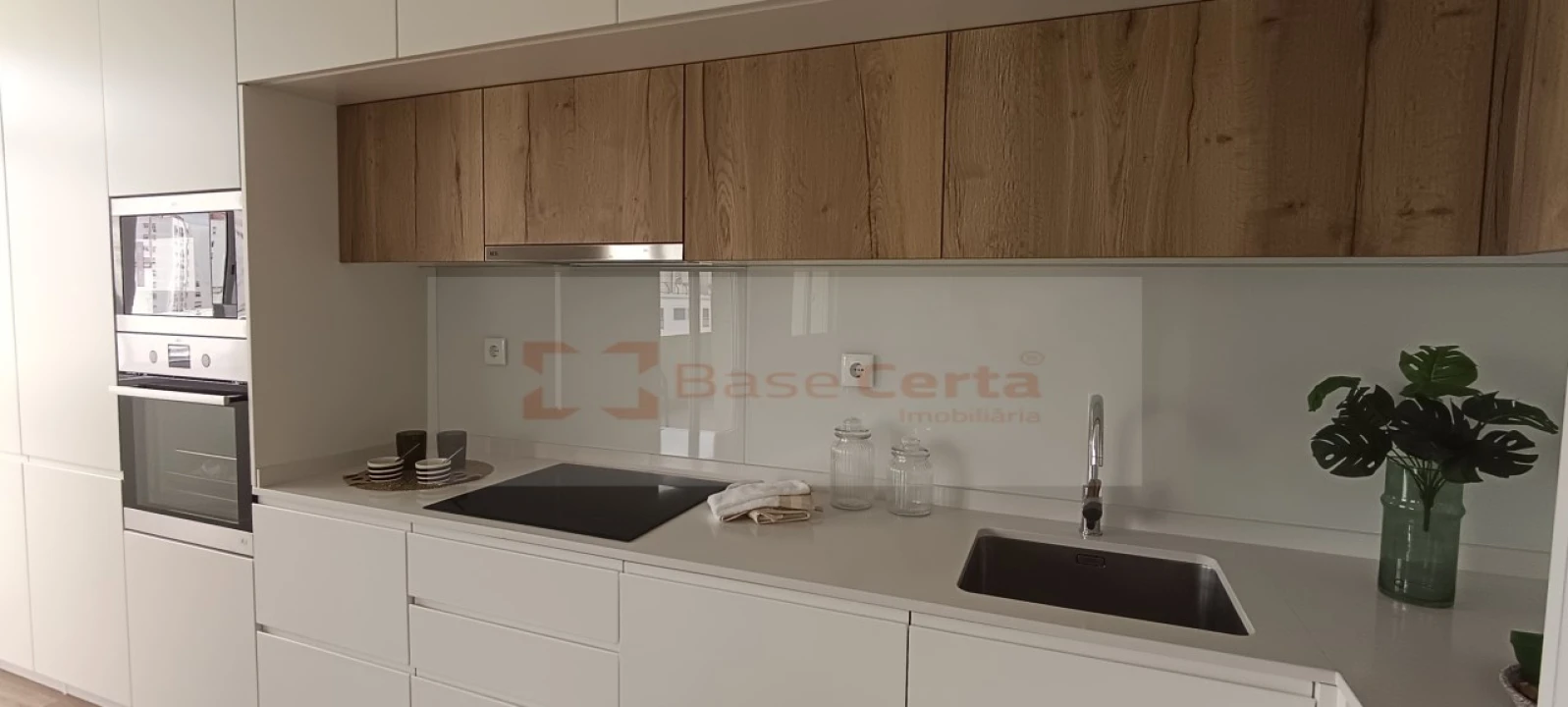 Apartamento T3 para Venda em Benfica Foto 2